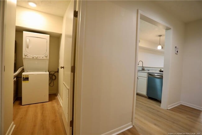 Photo - 365 W Illinois Ave