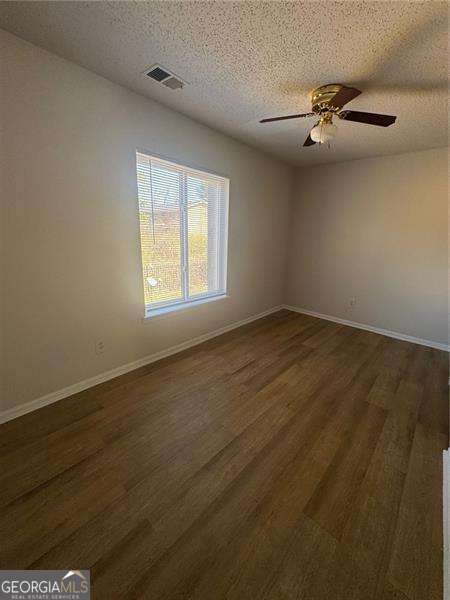 Photo - 3256 Covington Dr Apartment