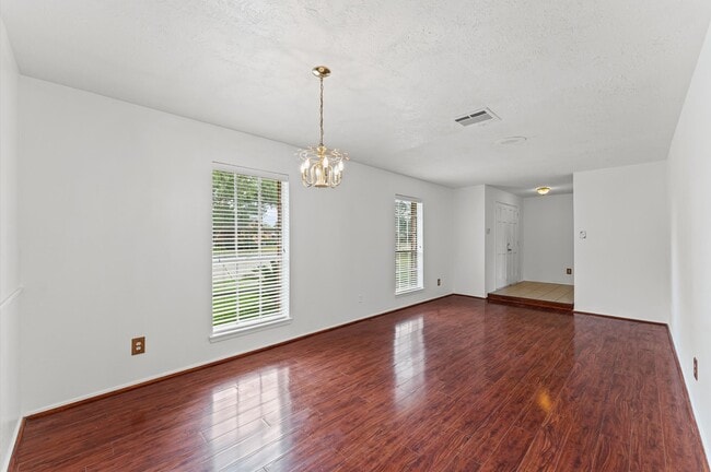 Photo - 1502 Ashmore Dr