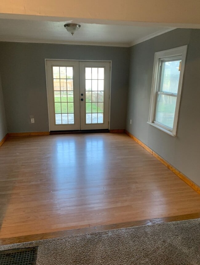 Photo - 3 Bed 1 Bath