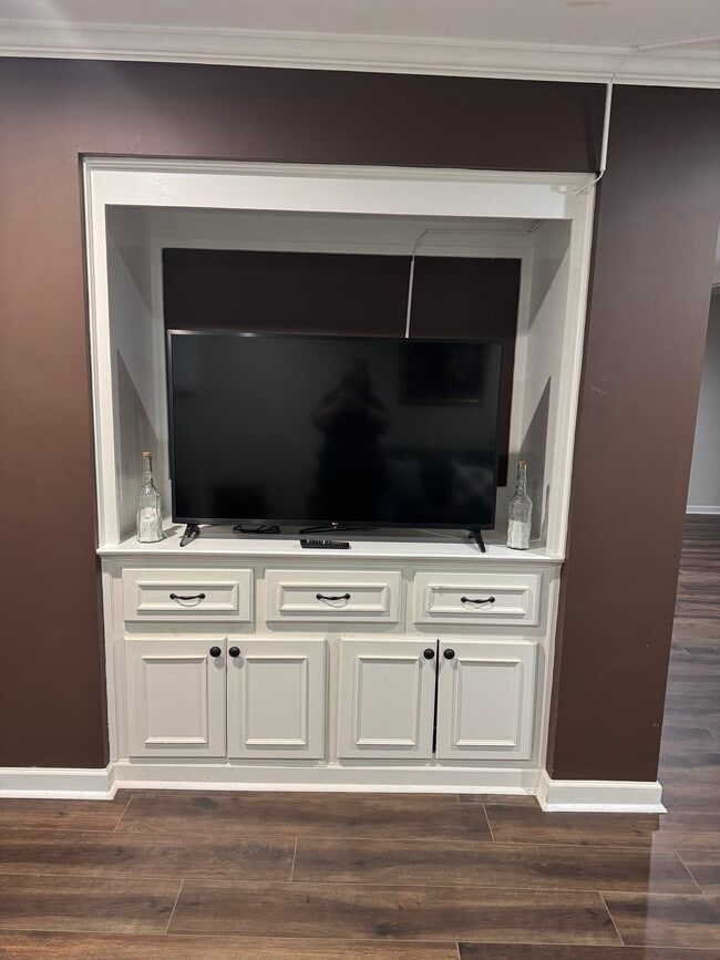 Photo - 2312 Azalea Dr