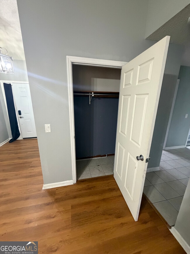 Photo - 514 Sunnyside Ct