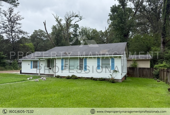 Photo - 348 Colonial Dr