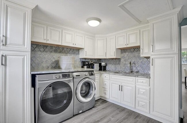 Photo - 502 Rambling Dr Cir Unidad #1