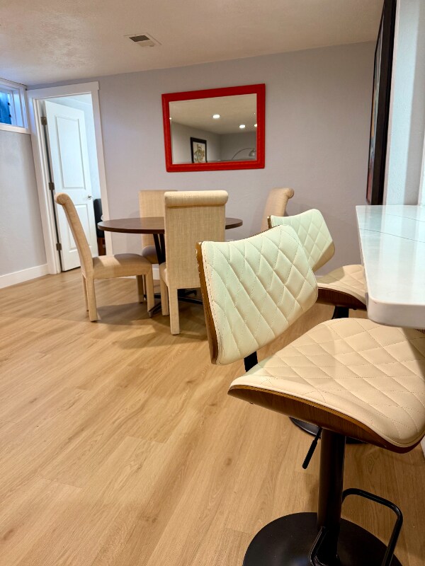 Photo - 6025 Urban St