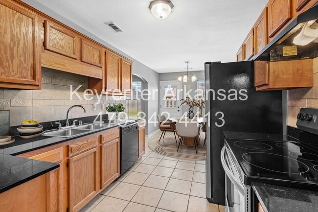 Photo - Beautiful Spacious Home w/ Community Clubhouse and Pool!