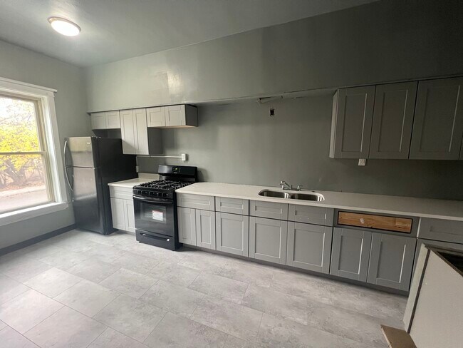 Photo - 4958 S Michigan Ave