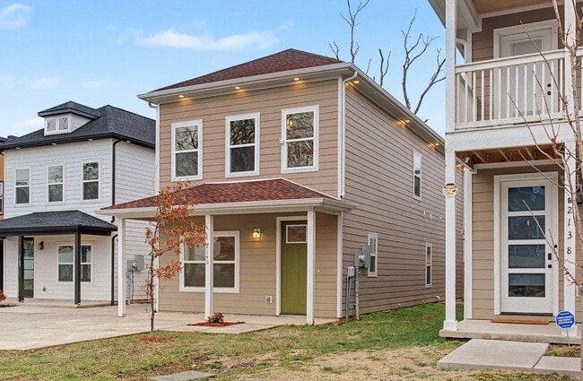 Photo - 2140 18th Ave N