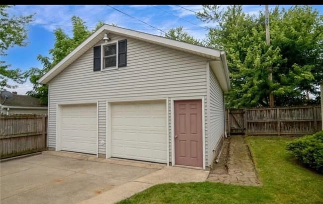 Photo - 4680 E 85th St