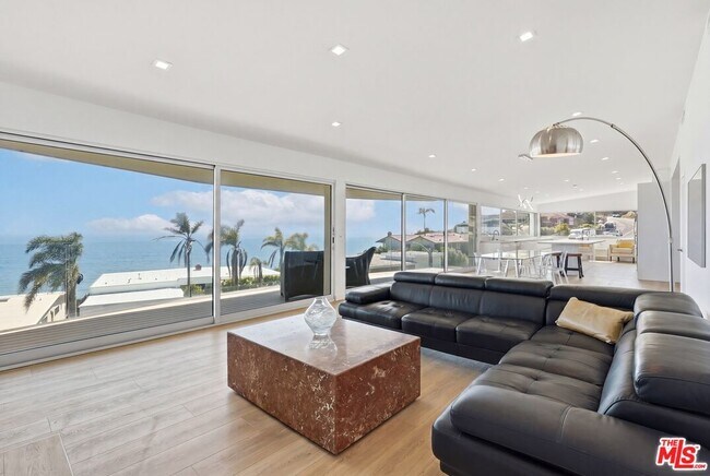 18109 W Coastline Dr