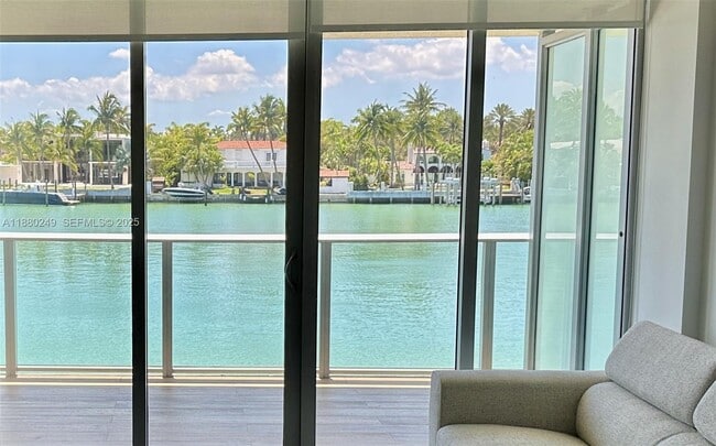 Photo - 6620 Indian Creek Dr Unit 209