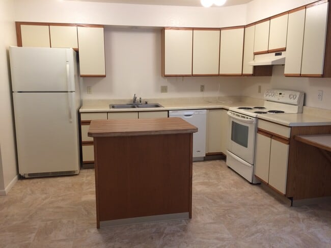 Photo - 700 W 47th Ave Unit #1