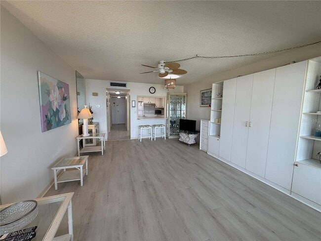 Photo - 4550 Cove Cir Unidad 1205