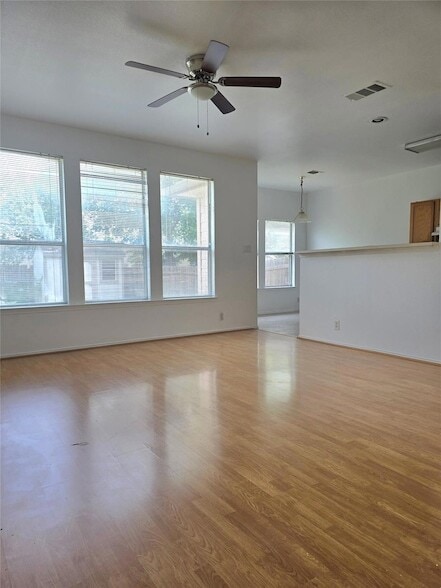 Photo - 2837 Southampton Way Unit A