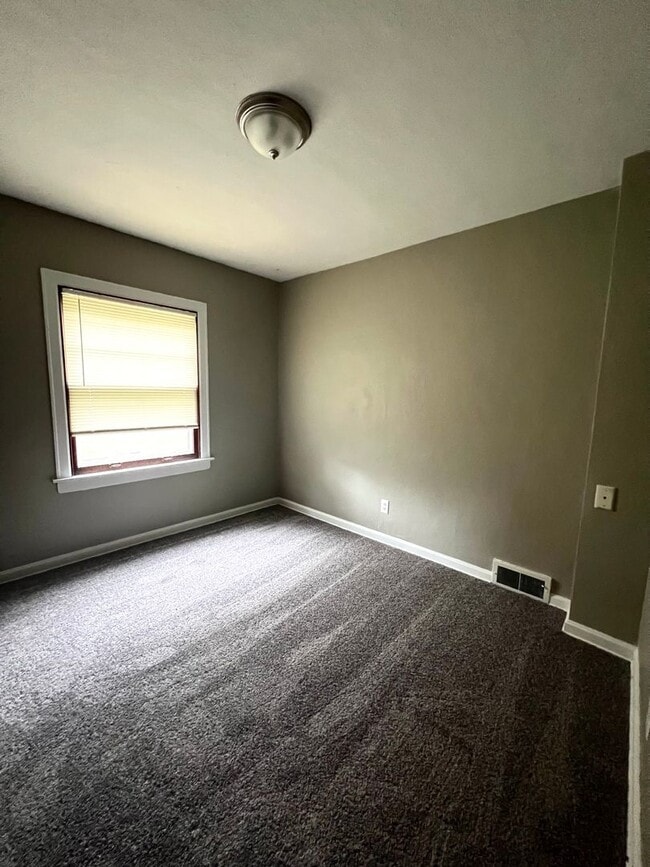 Building Photo - 1704 Farnam St Unit 1704