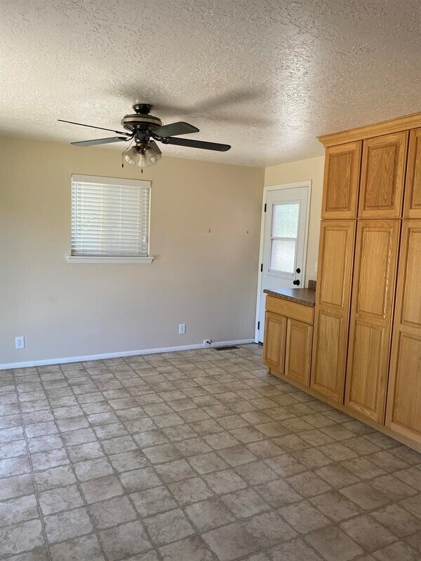 Photo - 524 W 700 S