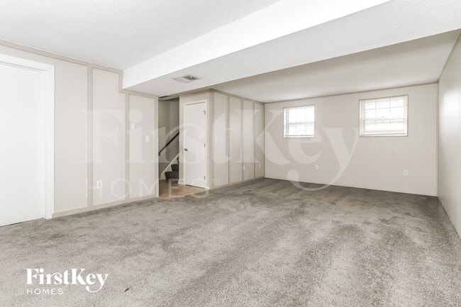 811 Baker Ct