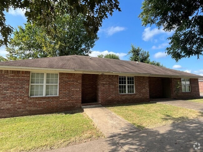 Building Photo - 1011 N Parker Rd Unit 1011 N Parker Rd #2 Rental