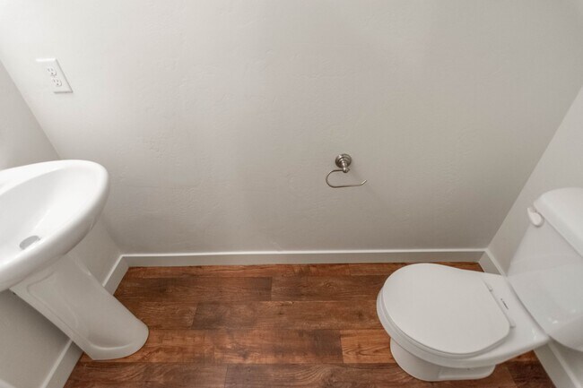 Photo - *Tucker Row in Vineyard