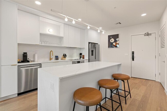 Photo - 2323 S Lamar Blvd Unit 512