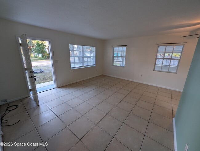 Photo - 198 Jackson St