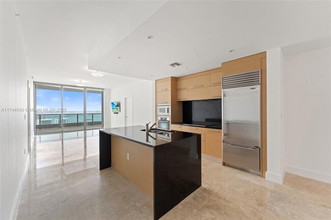 Photo - 900 Biscayne Blvd Unidad 4708 Rental