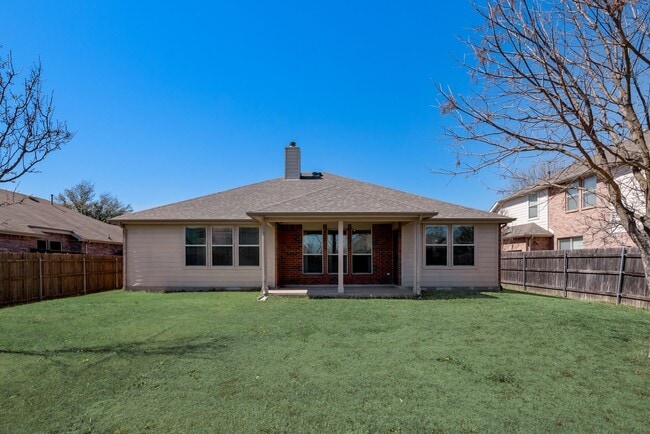 Photo - Beautiful brick home over 2000 sqft!