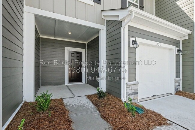 Photo - 826 Earhart St NW