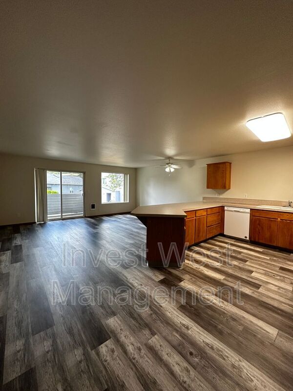 Photo - 657 29th St Condo Unit #4