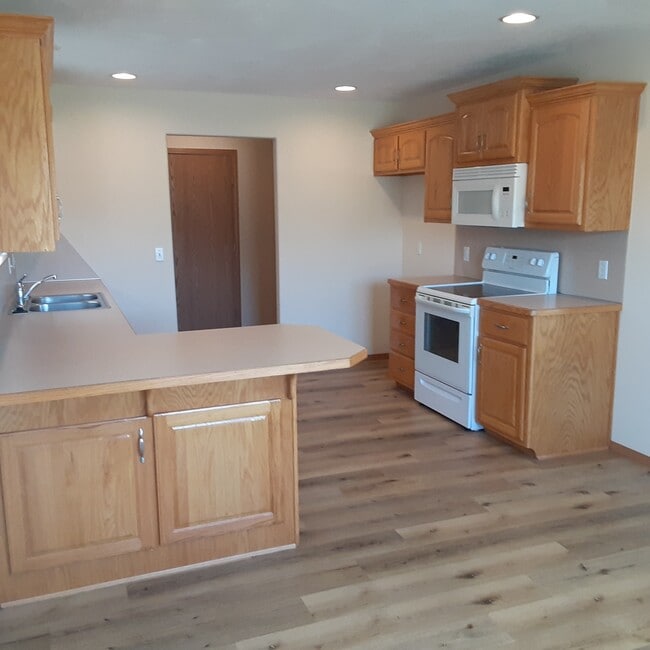 Photo - 4475 W Nicholas St