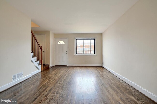 Photo - 651 48th St Townhome