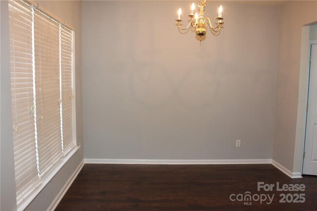 Photo - 2715 Old Ironside Dr