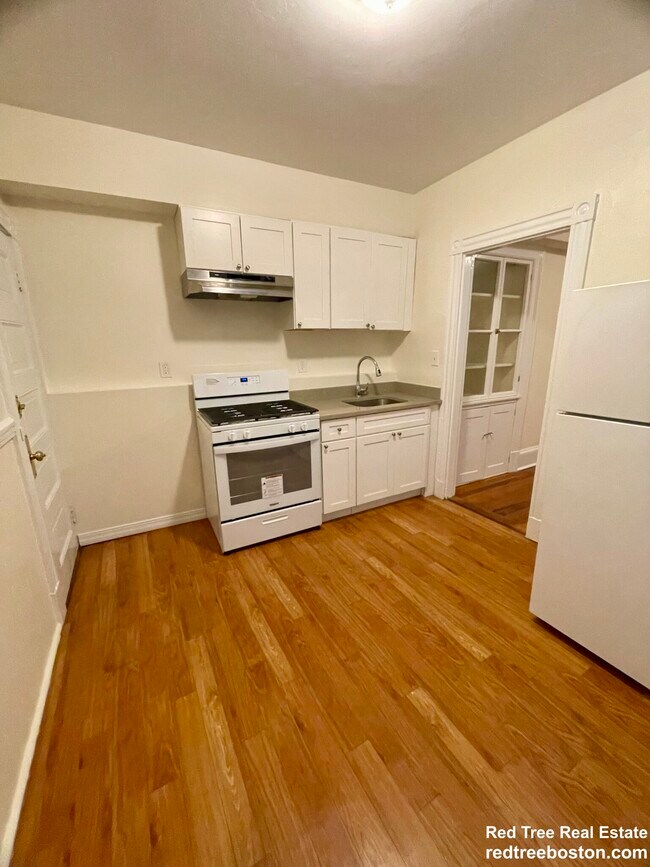 Photo - 875 Massachusetts Ave Unit 8