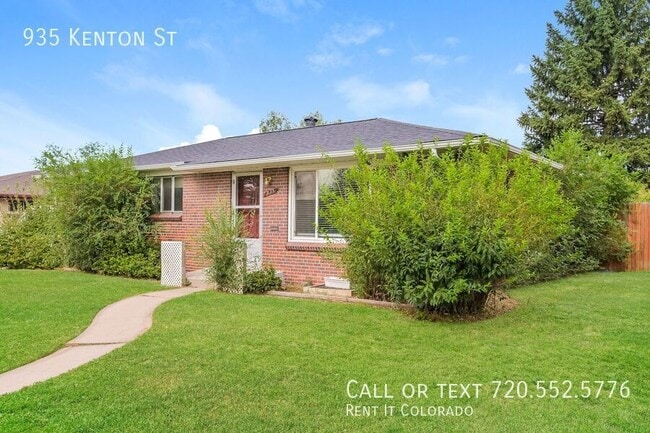Photo - 935 Kenton St