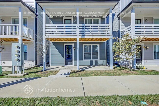 Photo - 647 Vernon Ave