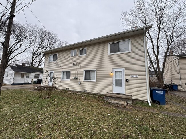 Building Photo - 31807 Tuscola Ct