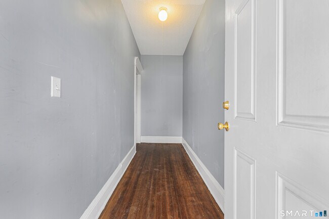 Photo - 141 Homestead Ave Unit 3rd Fl