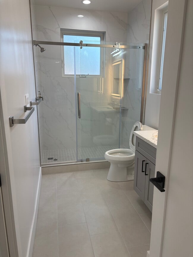 Photo - 18812 Pendergast Ave