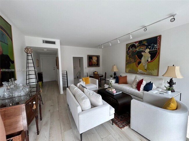 Photo - 700 Biltmore Way Unit 207