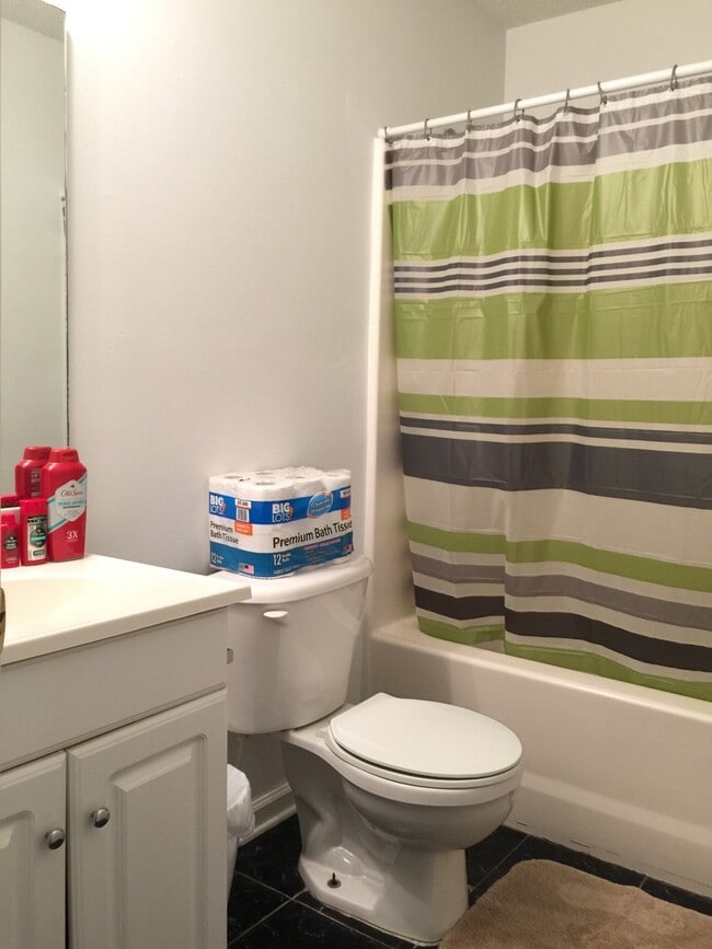 Photo - 134 Pine St