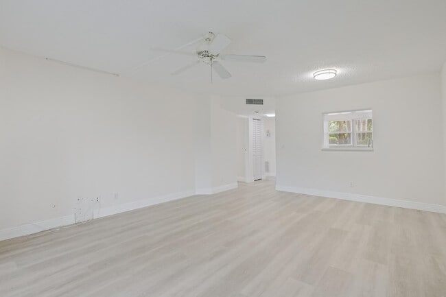 Photo - 3595 Birdie Dr Unit 103