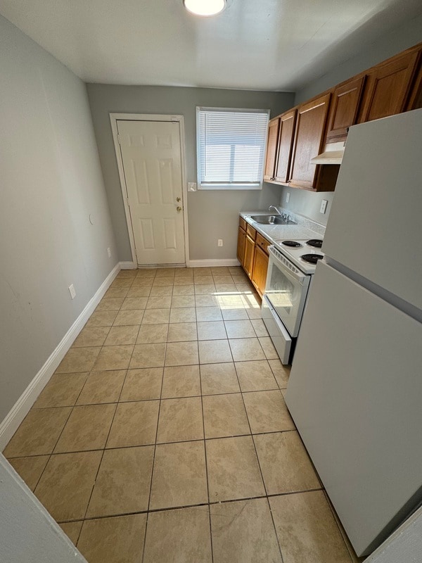 Photo - 2100 Phaup St Unit 2 bedroom