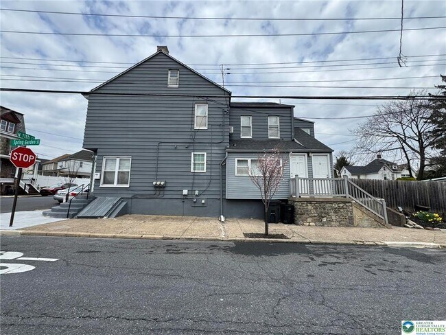 Photo - 200 N 11th St