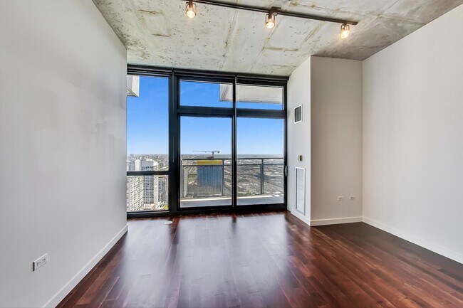 Photo - 235 W Van Buren St Unit 4107