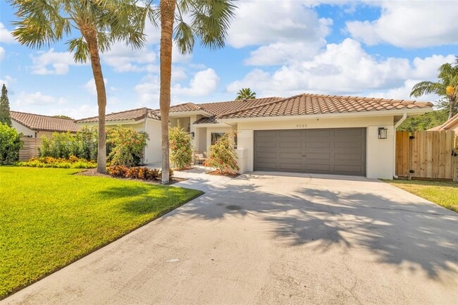 Photo - 9585 Carousel Cir S