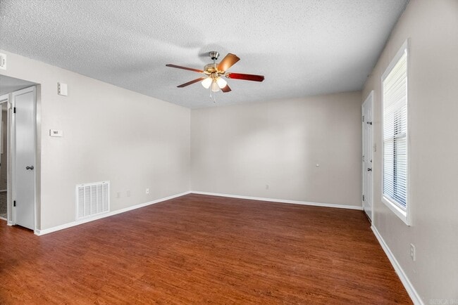 Photo - 151 Summerwood Dr