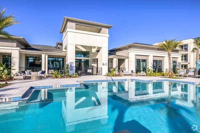 Building Photo - The Pointe at Davis Creek Rental