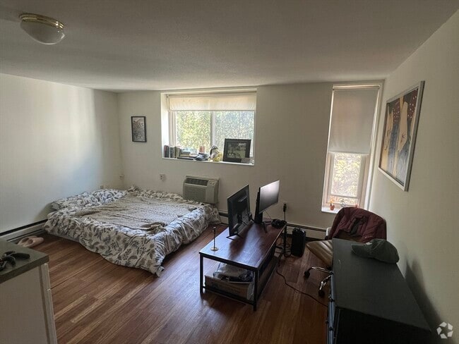 Building Photo - 270 Highland Ave Unit 10 Rental