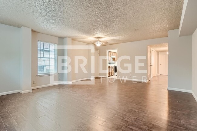 Photo - 806 Prairie Creek Dr