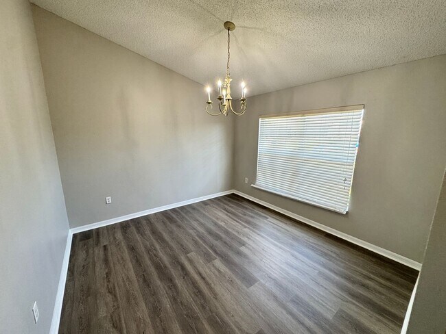 Photo - Split Floor plan 3/2 in Poinciana